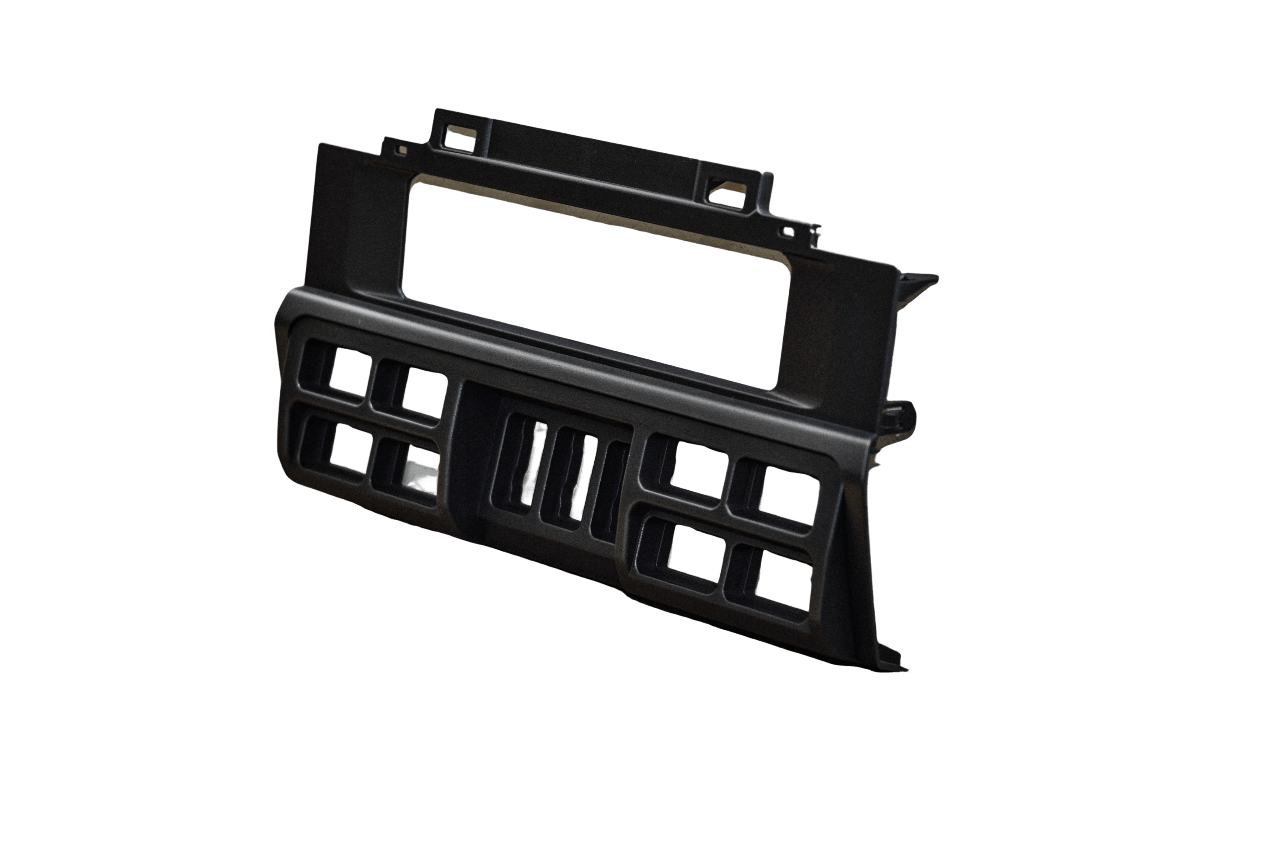 Land Cruiser 70 Series Centre Panel Replacement - Image 2