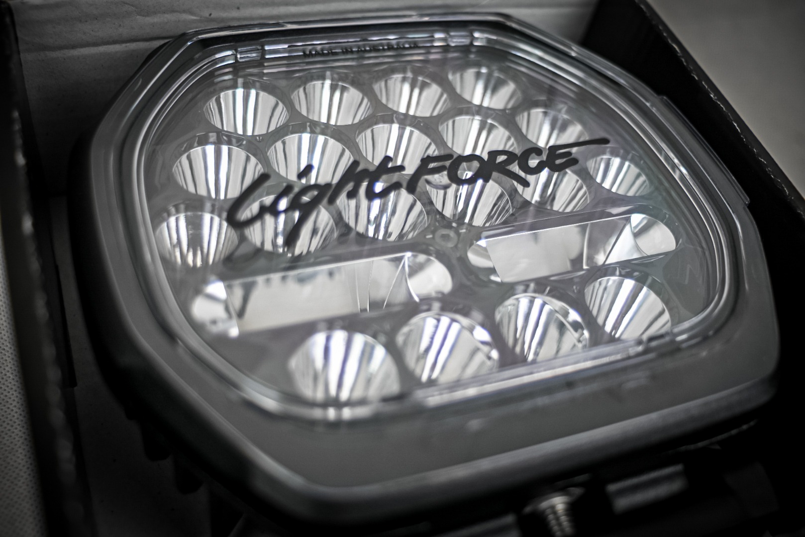 Lightforce Beast 190 LED Driving Light - Image 5